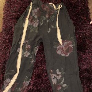 Loose flower pants with belt